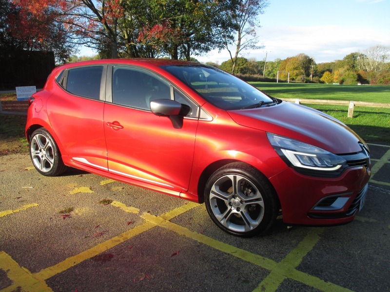 Used Renault Clio 2019 for sale - 76376419: Photo 3