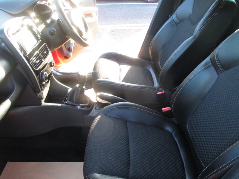 Used Renault Clio 2019 for sale - 76376419: Photo 31
