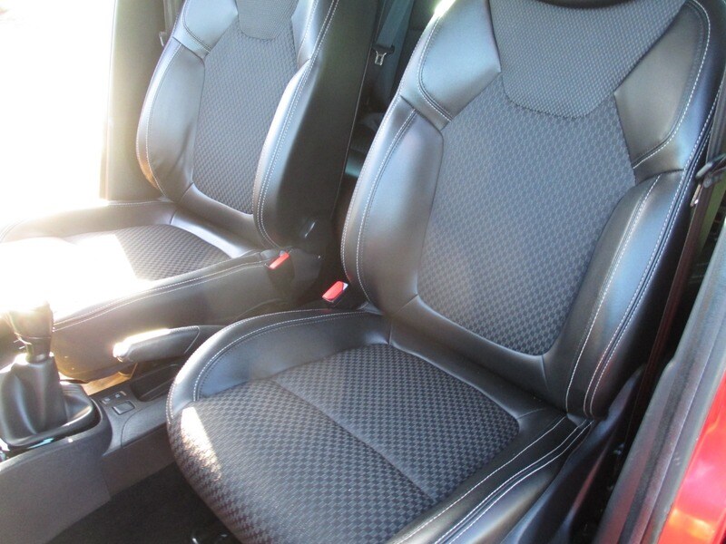 Used Renault Clio 2019 for sale - 76376419: Photo 32