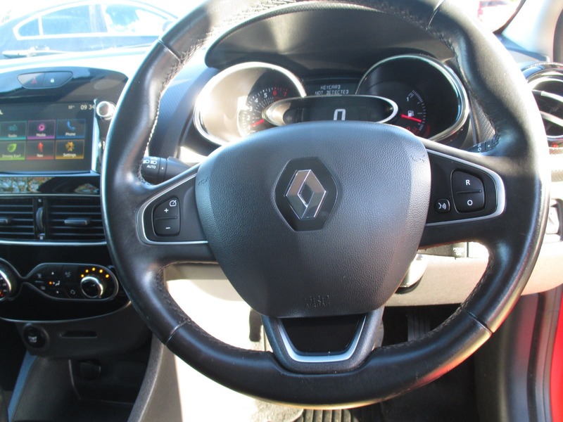 Used Renault Clio 2019 for sale - 76376419: Photo 35
