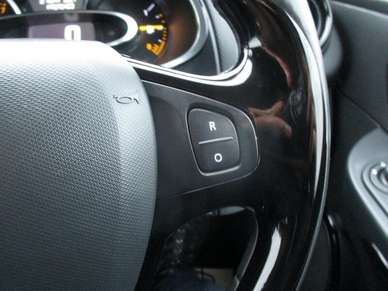 Used Renault Clio 2015 for sale - 77370373: Photo 23