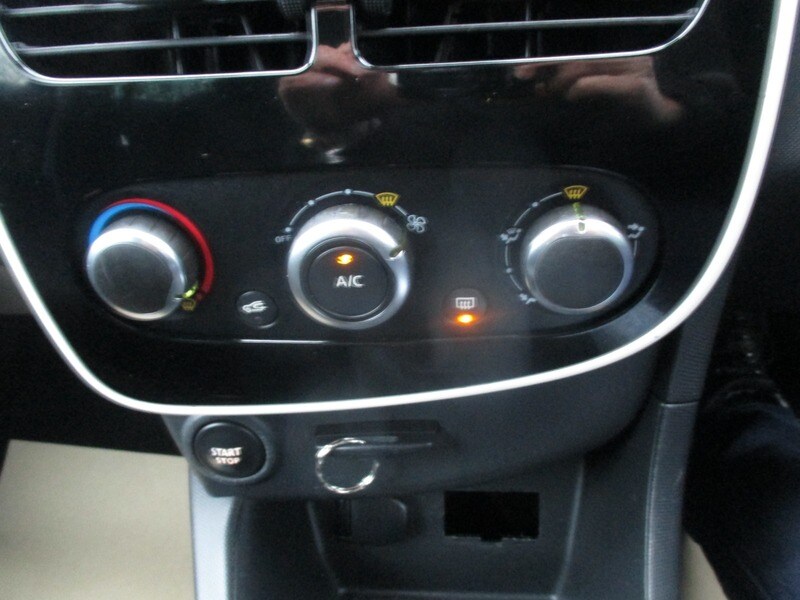 Used Renault Clio 2015 for sale - 77370373: Photo 27