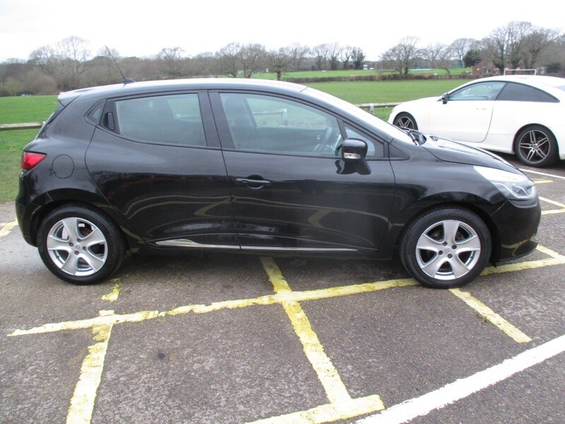 Used Renault Clio 2015 for sale - 77370373: Photo 7