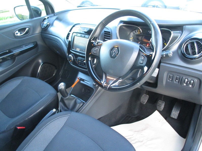 Used Renault Captur 2015 for sale - 76798955: Photo 23