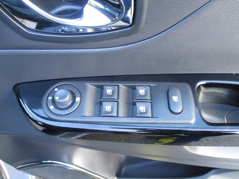 Used Renault Captur 2015 for sale - 76798955: Photo 34