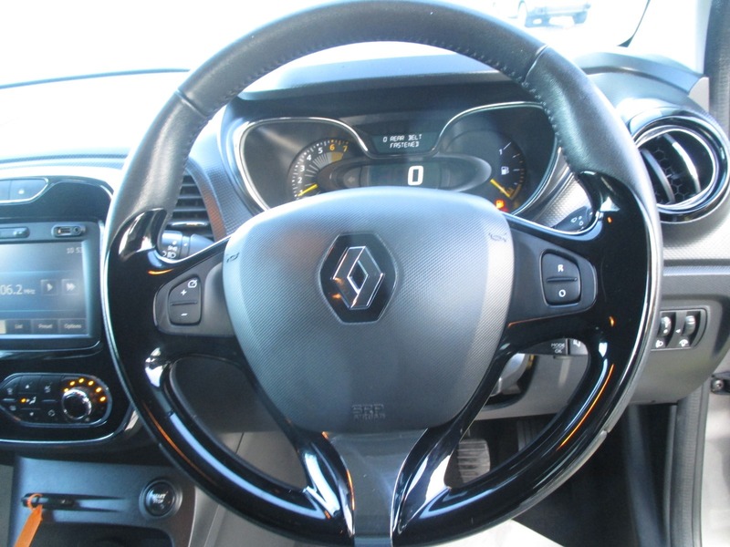 Used Renault Captur 2015 for sale - 76798955: Photo 35