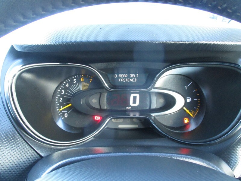 Used Renault Captur 2015 for sale - 76798955: Photo 37