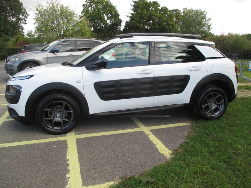 Used Citroen C4 Cactus 2015 for sale - 76696968: Photo 16
