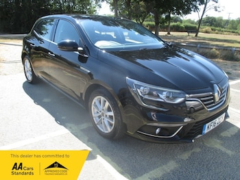 Used Renault Megane 2016 for sale - 79494673: Photo