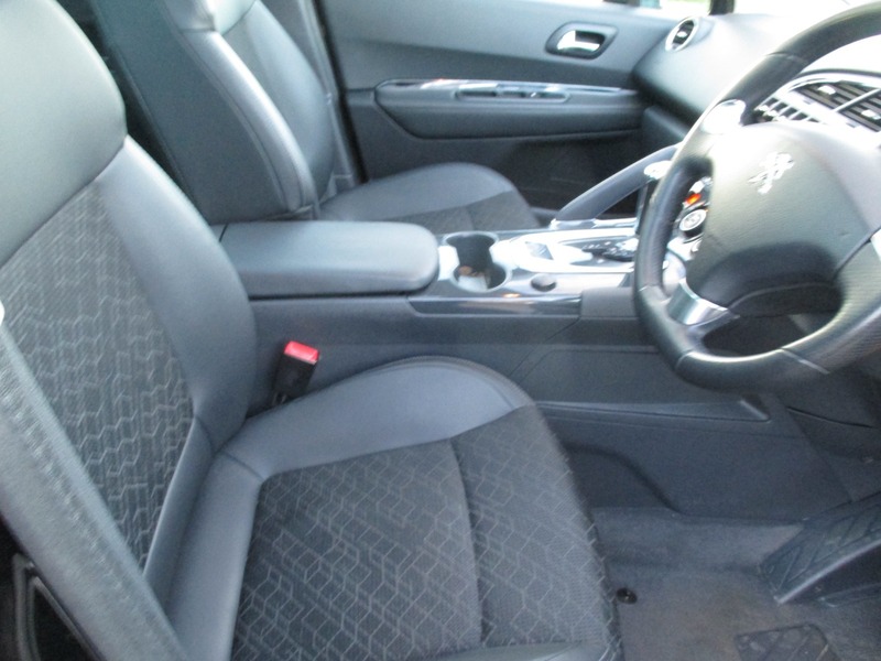 Used Peugeot 3008 2015 for sale - 76696976: Photo 24