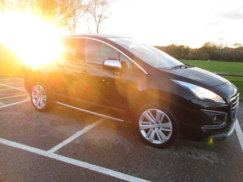Used Peugeot 3008 2015 for sale - 76696976: Photo 3