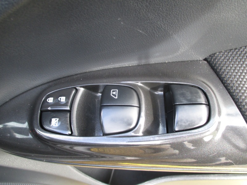 Used Nissan Juke 2015 for sale - 77636873: Photo 33