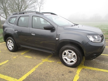 Used Dacia Duster 2018 for sale - 77080669: Photo