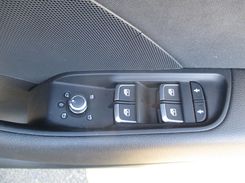 Used Audi A3 2017 for sale - 77720775: Photo 33