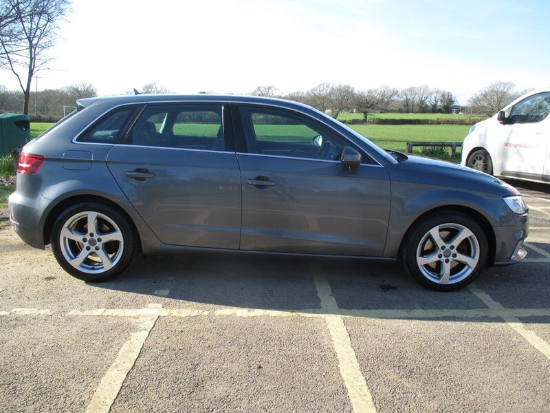 Used Audi A3 2017 for sale - 77720775: Photo 6