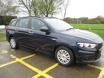 Used Fiat Tipo 2018 for sale - 76696966: Photo
