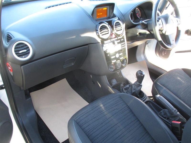 Used Vauxhall Corsa 2014 for sale - 77162076: Photo 29