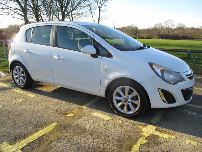 Used Vauxhall Corsa 2014 for sale - 77162076: Photo 3