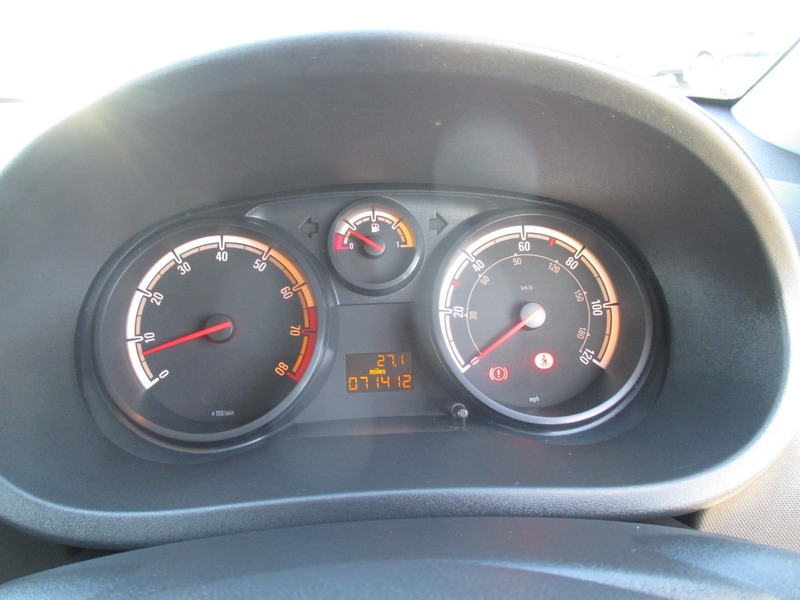 Used Vauxhall Corsa 2014 for sale - 77162076: Photo 34