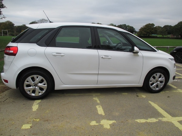 Used Citroen C4 Picasso 2014 for sale - 76267569: Photo 6