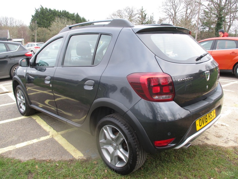 Used Dacia Sandero Stepway 2018 for sale - 77065472: Photo 13