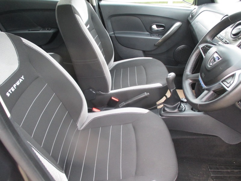 Used Dacia Sandero Stepway 2018 for sale - 77065472: Photo 22