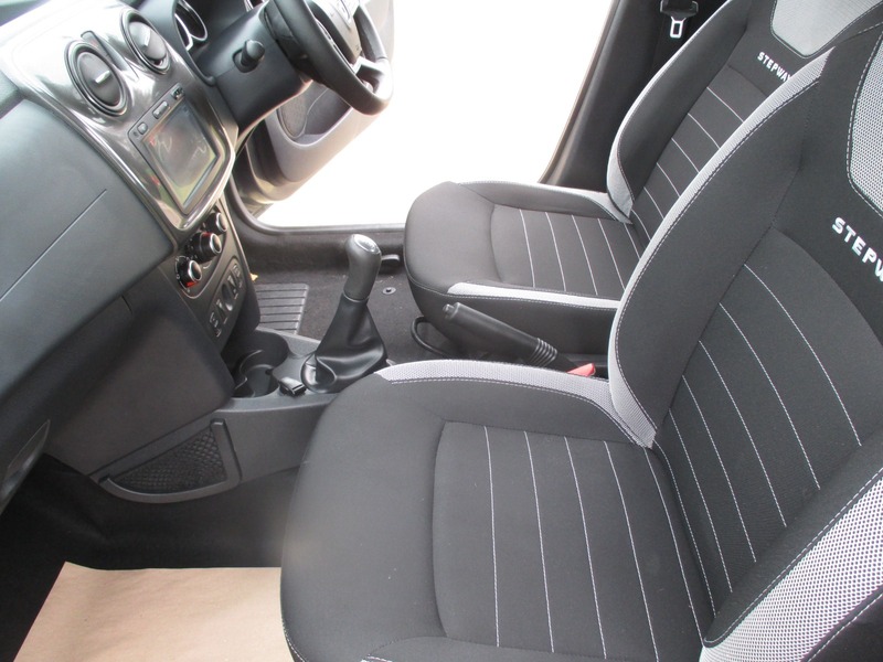 Used Dacia Sandero Stepway 2018 for sale - 77065472: Photo 32