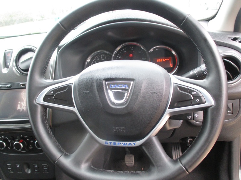 Used Dacia Sandero Stepway 2018 for sale - 77065472: Photo 35