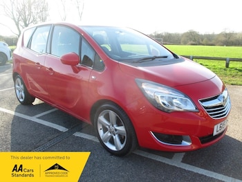 2015 - 1.4i 16V Tech Line 5dr