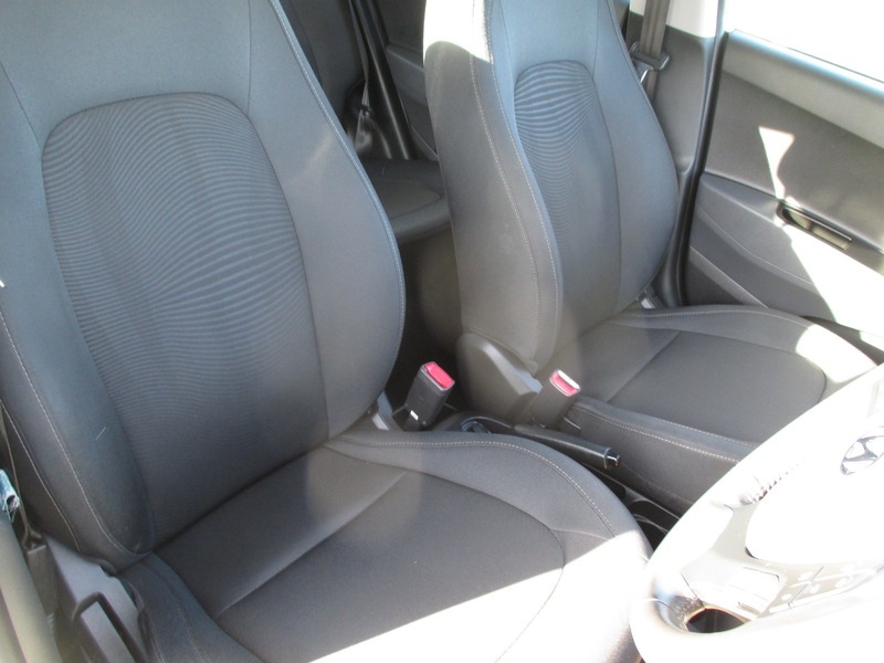 Used Hyundai i10 2018 for sale - 76696964: Photo 22