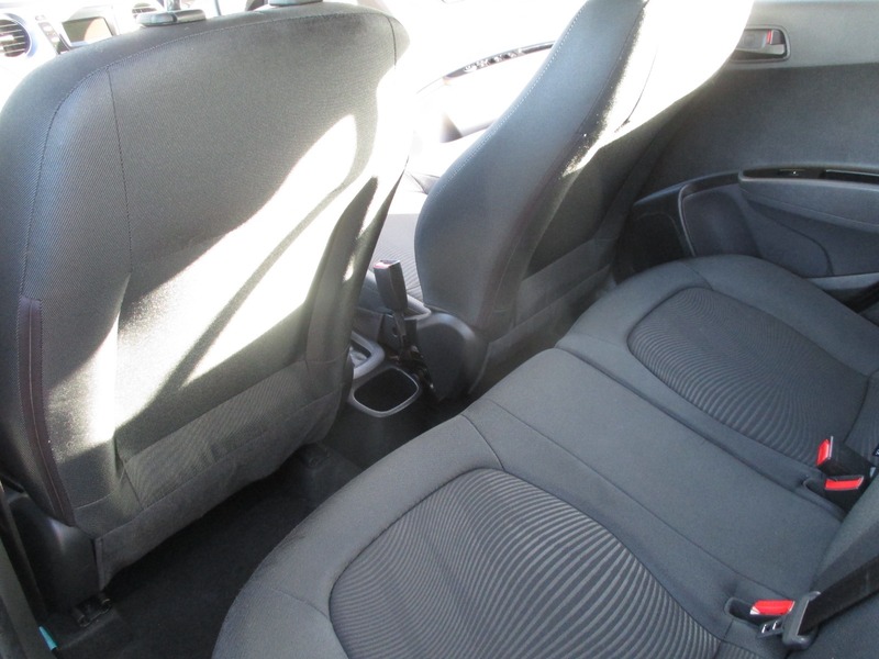 Used Hyundai i10 2018 for sale - 76696964: Photo 29