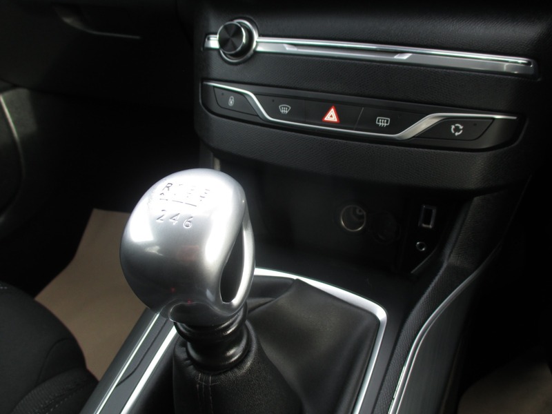 Used Peugeot 308 2016 for sale - 77981712: Photo 44