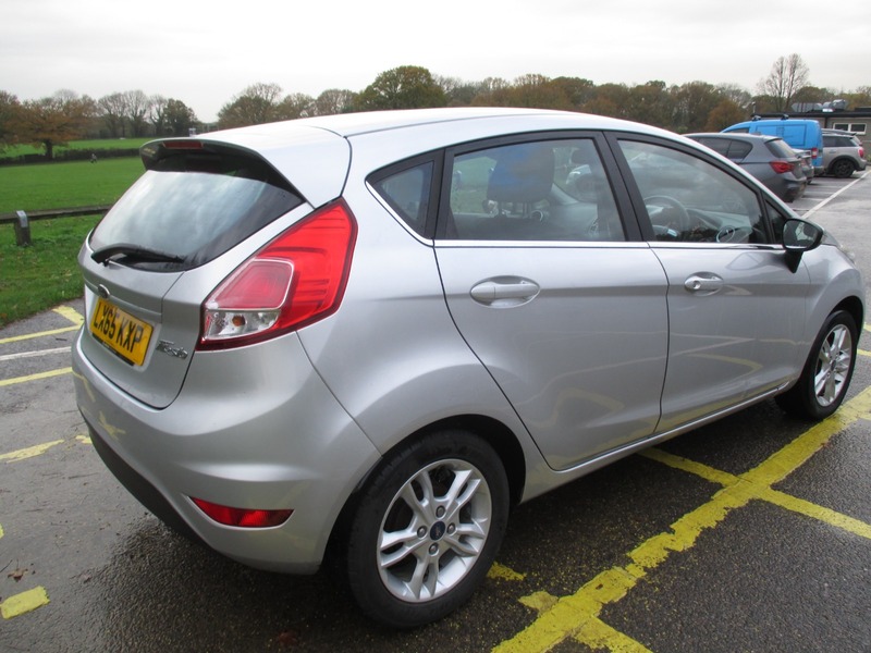 Used Ford Fiesta 2015 for sale - 76696970: Photo 9
