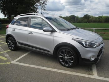 Used Hyundai i20 2016 for sale - 79871937: Photo