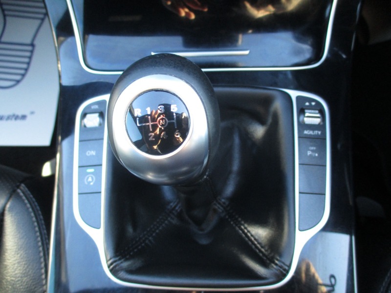 Used Mercedes-Benz C Class 2014 for sale - 76655596: Photo 44