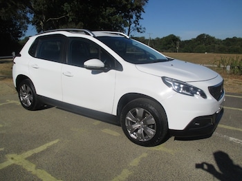 Used Peugeot 2008 2017 for sale - 79462792: Photo