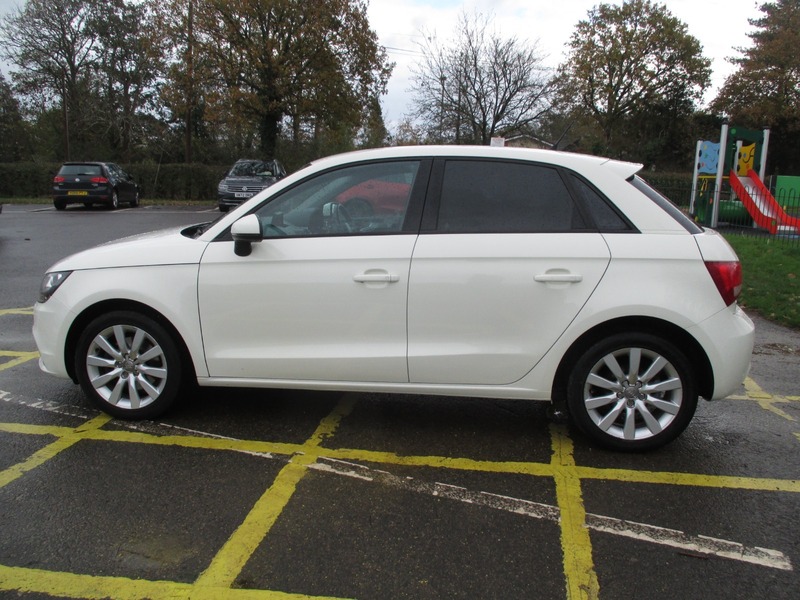 Used Audi A1 2014 for sale - 76618335: Photo 14