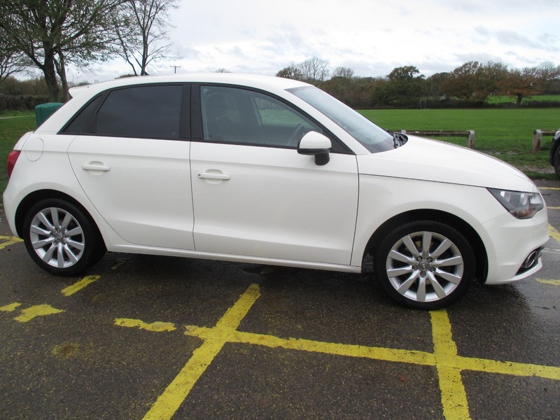 Used Audi A1 2014 for sale - 76618335: Photo 5