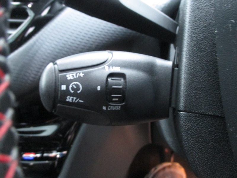 Used Peugeot 2008 2017 for sale - 76696980: Photo 40