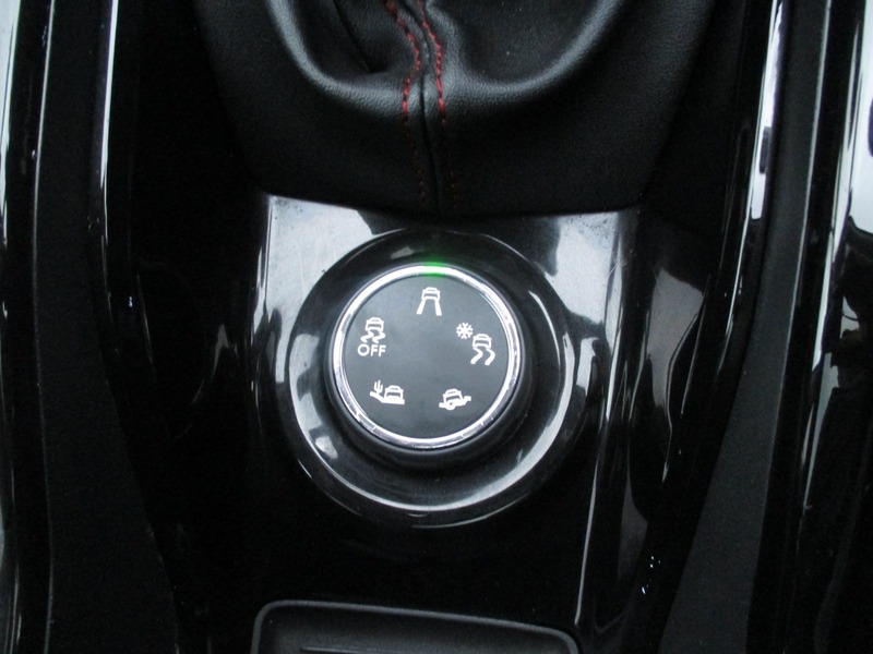 Used Peugeot 2008 2017 for sale - 76696980: Photo 46