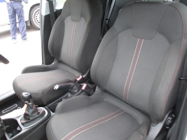 Used Vauxhall Corsa 2015 for sale - 76304511: Photo 31