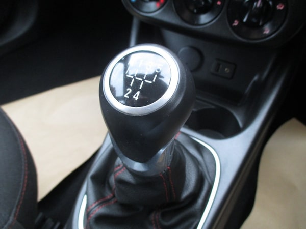 Used Vauxhall Corsa 2015 for sale - 76304511: Photo 37