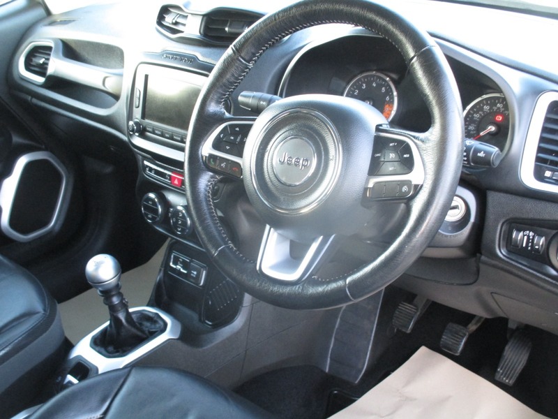 Used Jeep Renegade 2015 for sale - 77228000: Photo 23