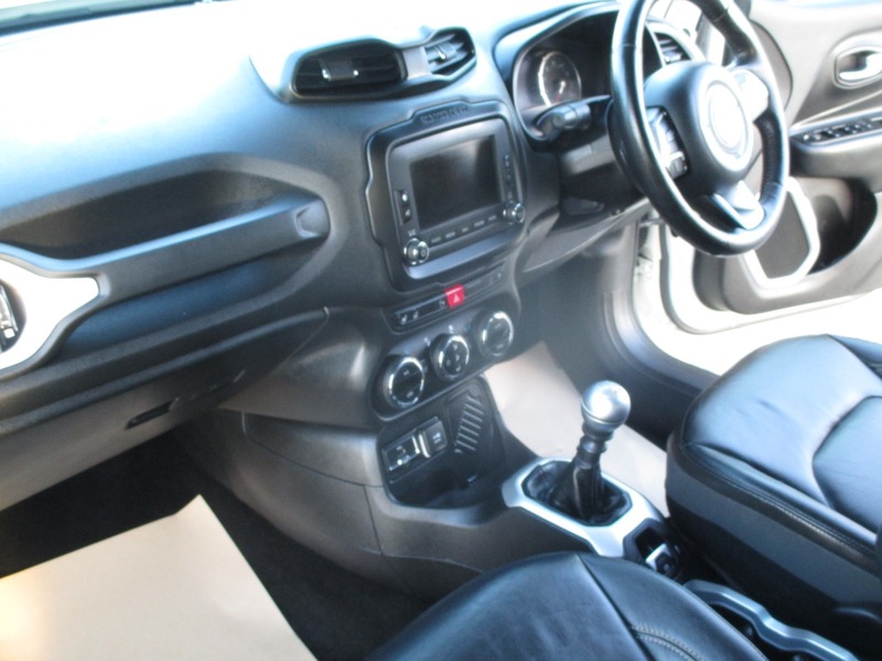 Used Jeep Renegade 2015 for sale - 77228000: Photo 31