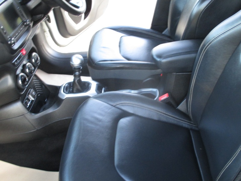 Used Jeep Renegade 2015 for sale - 77228000: Photo 32