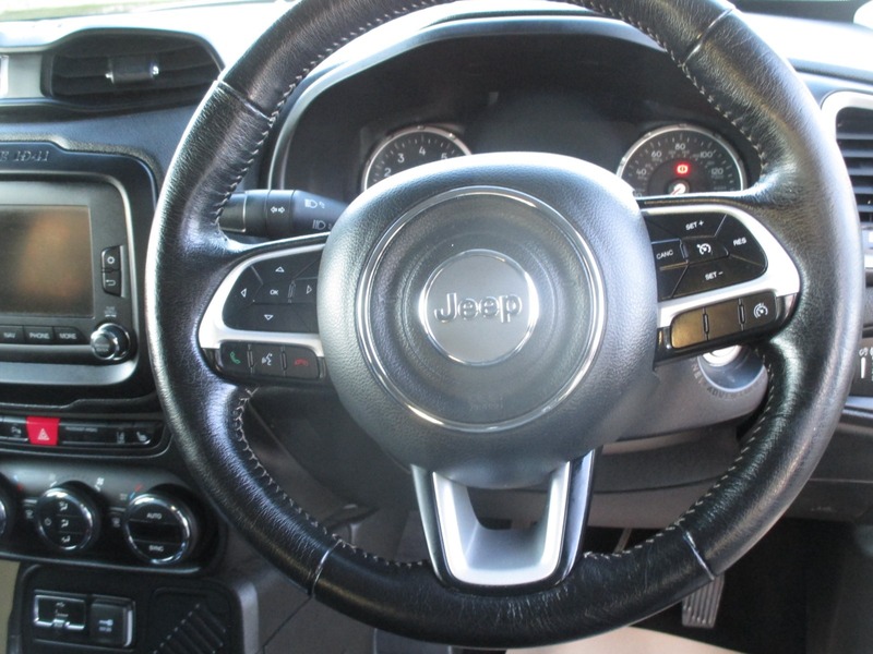 Used Jeep Renegade 2015 for sale - 77228000: Photo 35