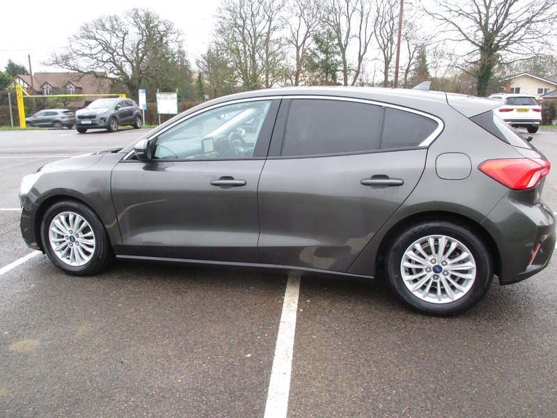 Used Ford Focus 2018 for sale - 76974028: Photo 15