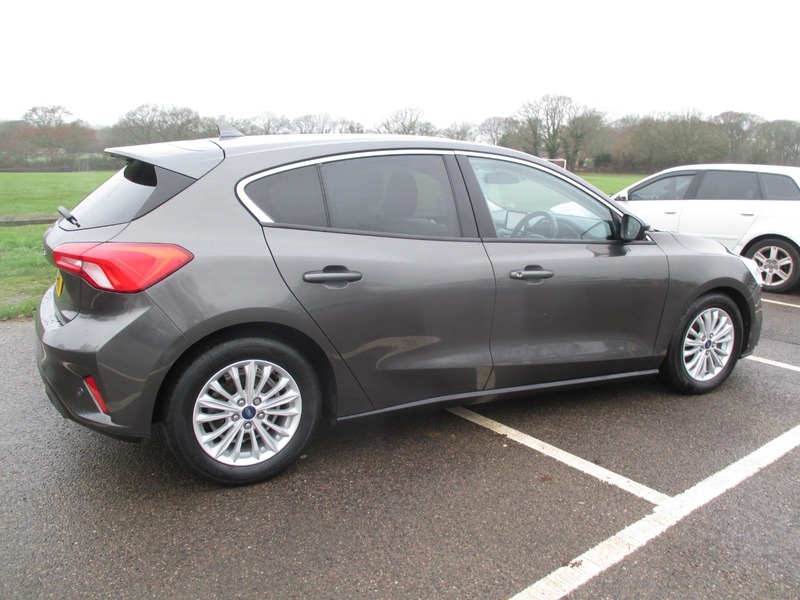 Used Ford Focus 2018 for sale - 76974028: Photo 8