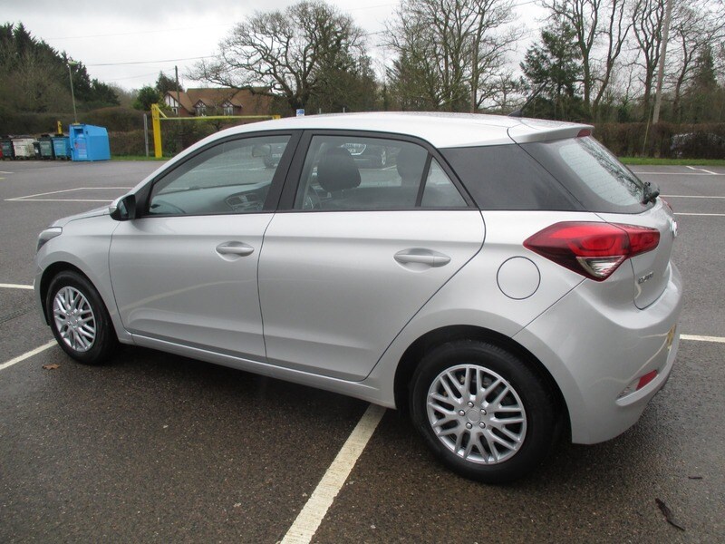 Used Hyundai i20 2018 for sale - 77547918: Photo 13
