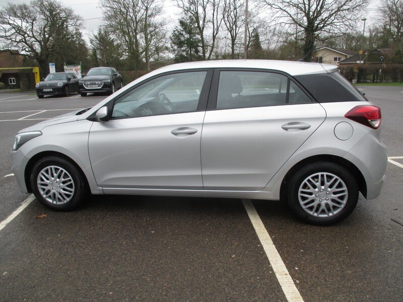 Used Hyundai i20 2018 for sale - 77547918: Photo 14
